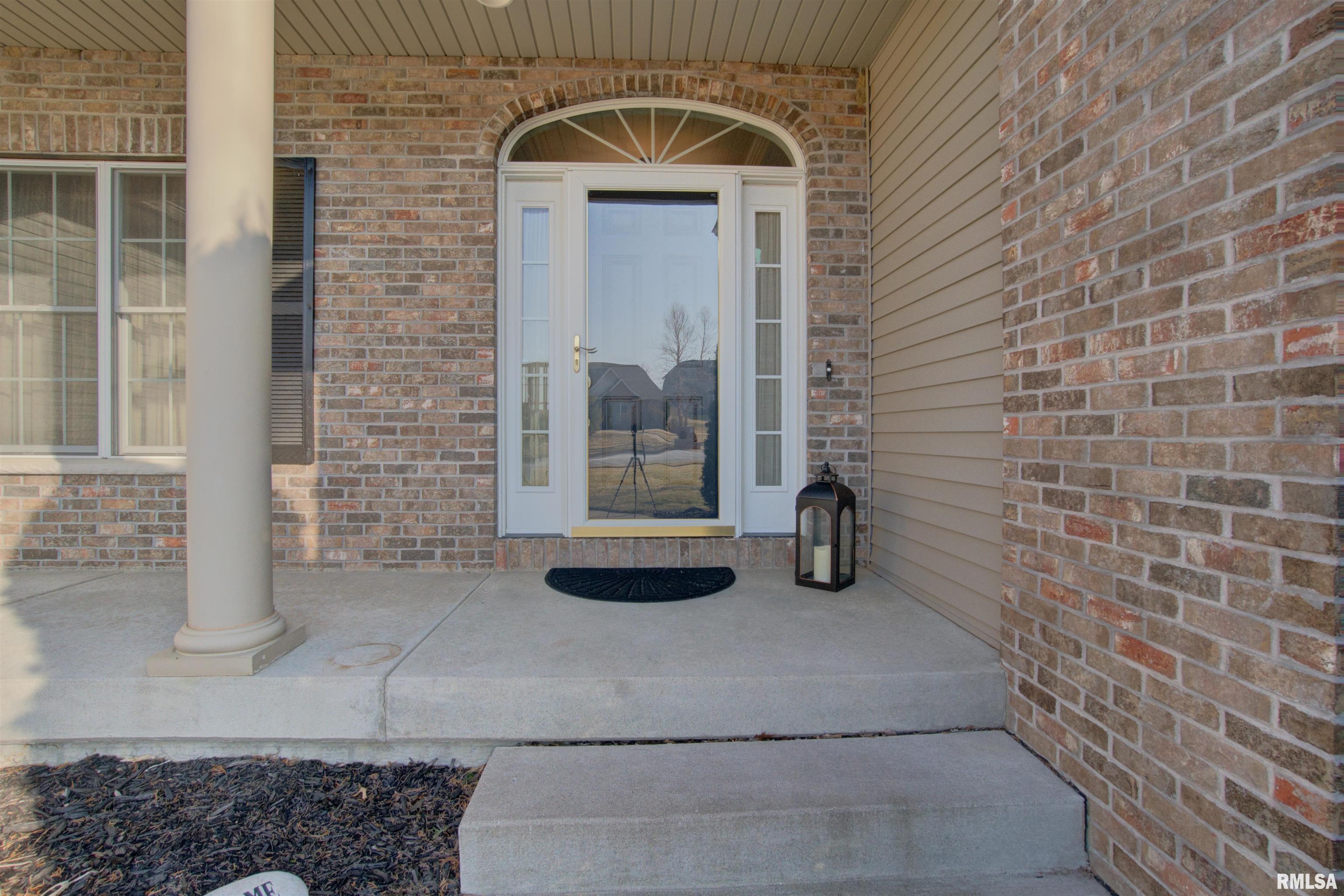 6301 Fairhaven Road Davenport, IA 52807 - Photo 4 of 49 Gallery Image 4