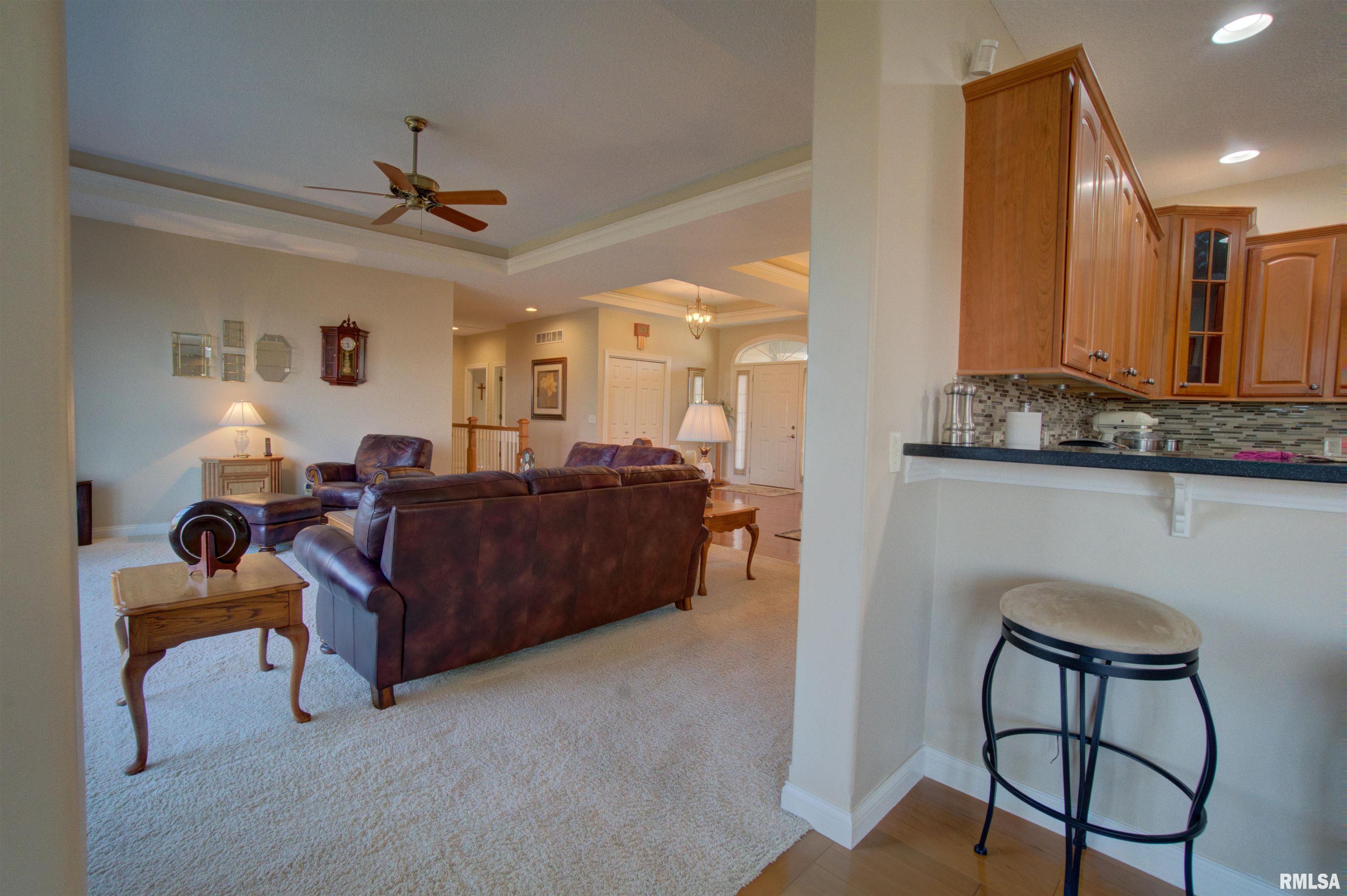 6301 Fairhaven Road Davenport, IA 52807 - Photo 9 of 49 Gallery Image 9