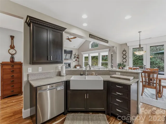 $850,000 | 1442 Walnut Ridge Road, Brevard, NC 28712