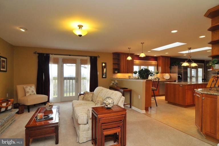 18841 Shelburne Glebe Road Leesburg, VA 20175 - Photo 13 of 30 Family Room #2