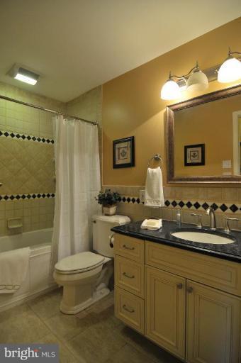 18841 Shelburne Glebe Road Leesburg, VA 20175 - Photo 24 of 30 Bath #2