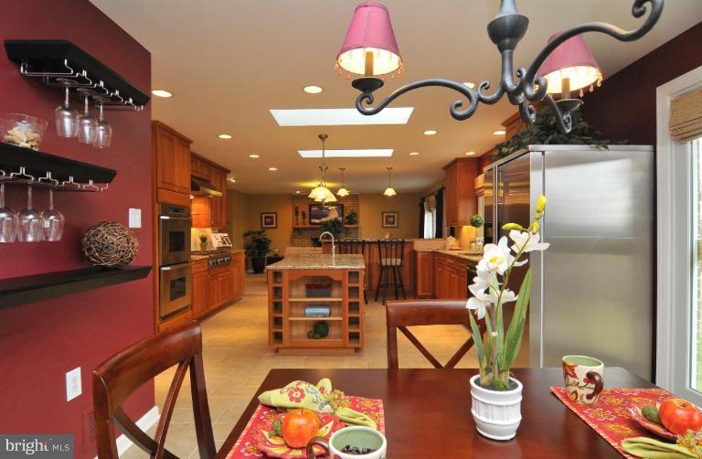 18841 Shelburne Glebe Road Leesburg, VA 20175 - Photo 30 of 30 Dining Area