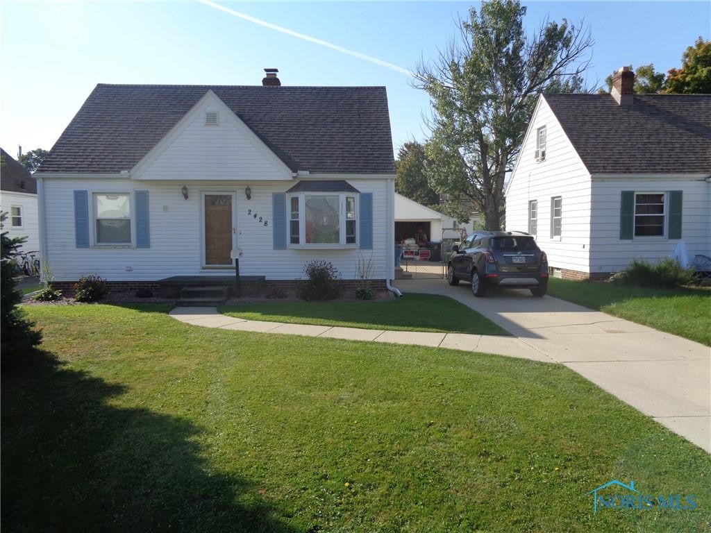 2428 Brown Road Oregon, OH 43616 - Photo 4 of 31 Gallery Image 4
