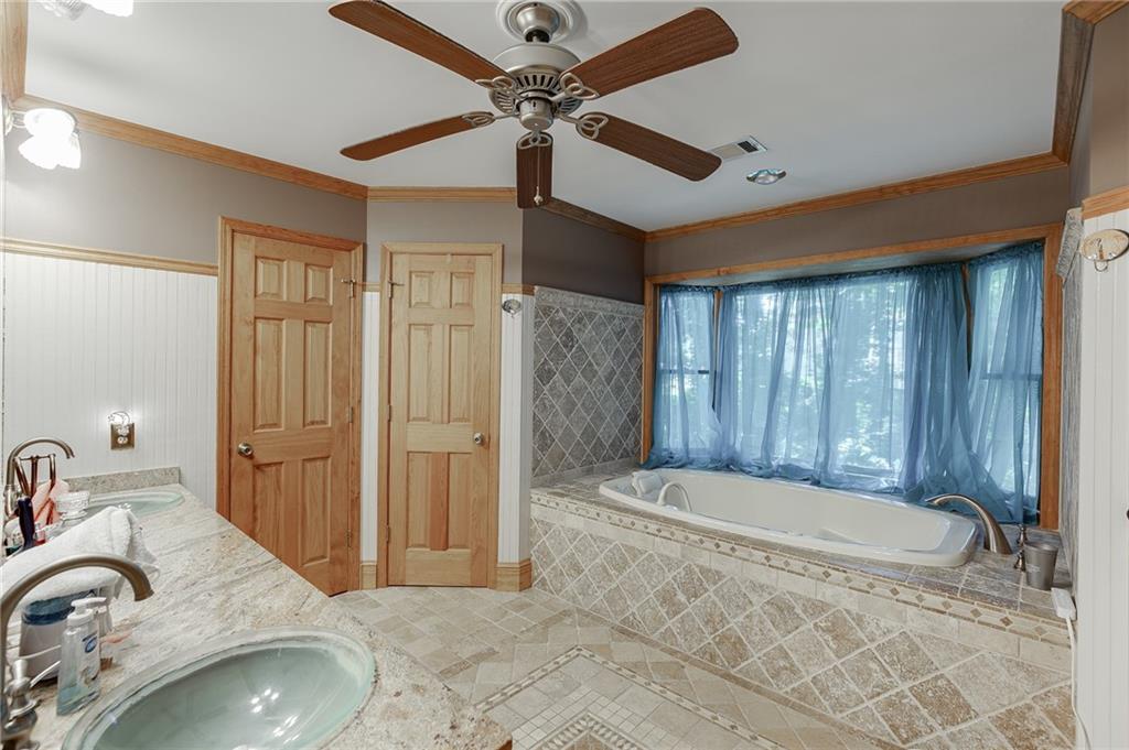 2720 Bay Ridge Drive Loganville, GA 30052 - Photo 27 of 52