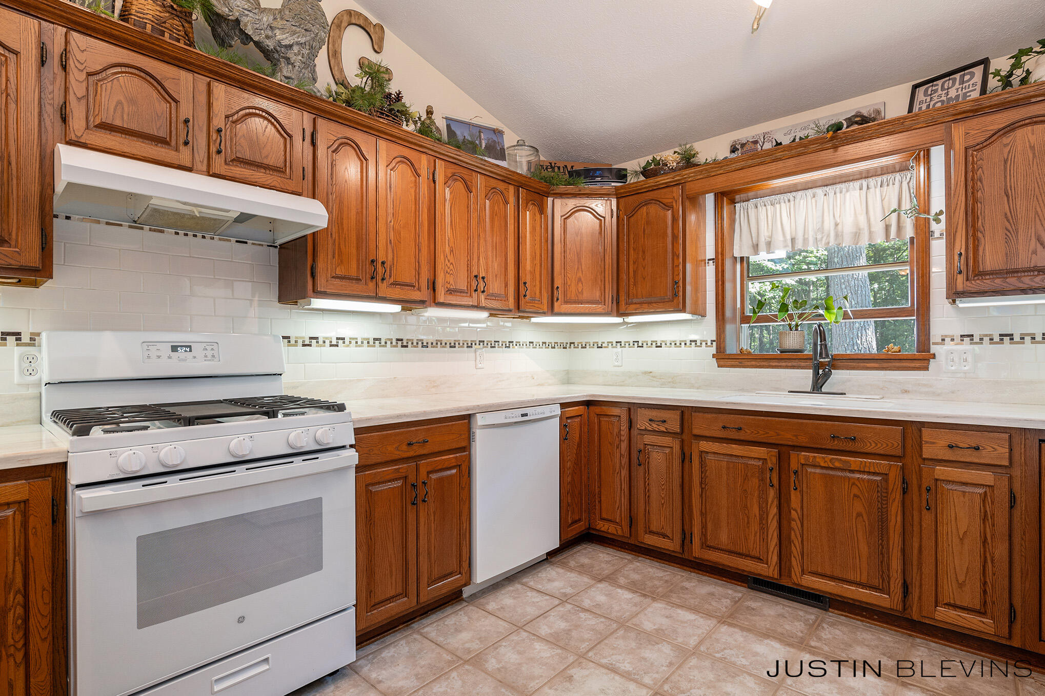 4824 West Bard Road Whitehall, MI 49461 - Photo 9 of 43 bard-35-2