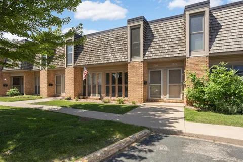 $225,000 | 6425 Barrie Road, Edina, MN 55435