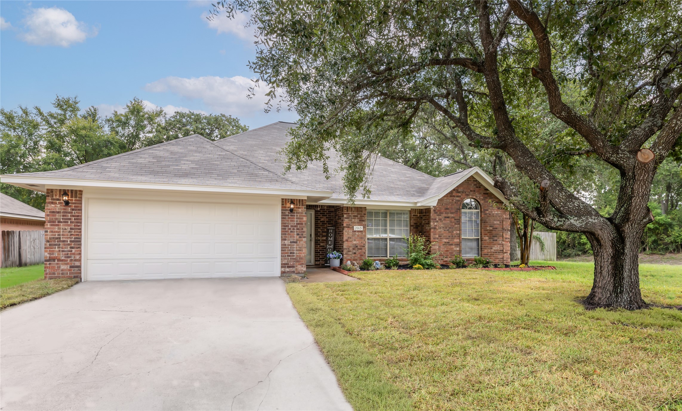 2013 Cobblestone Lane Bryan, TX 77807 - Photo 1 of 29