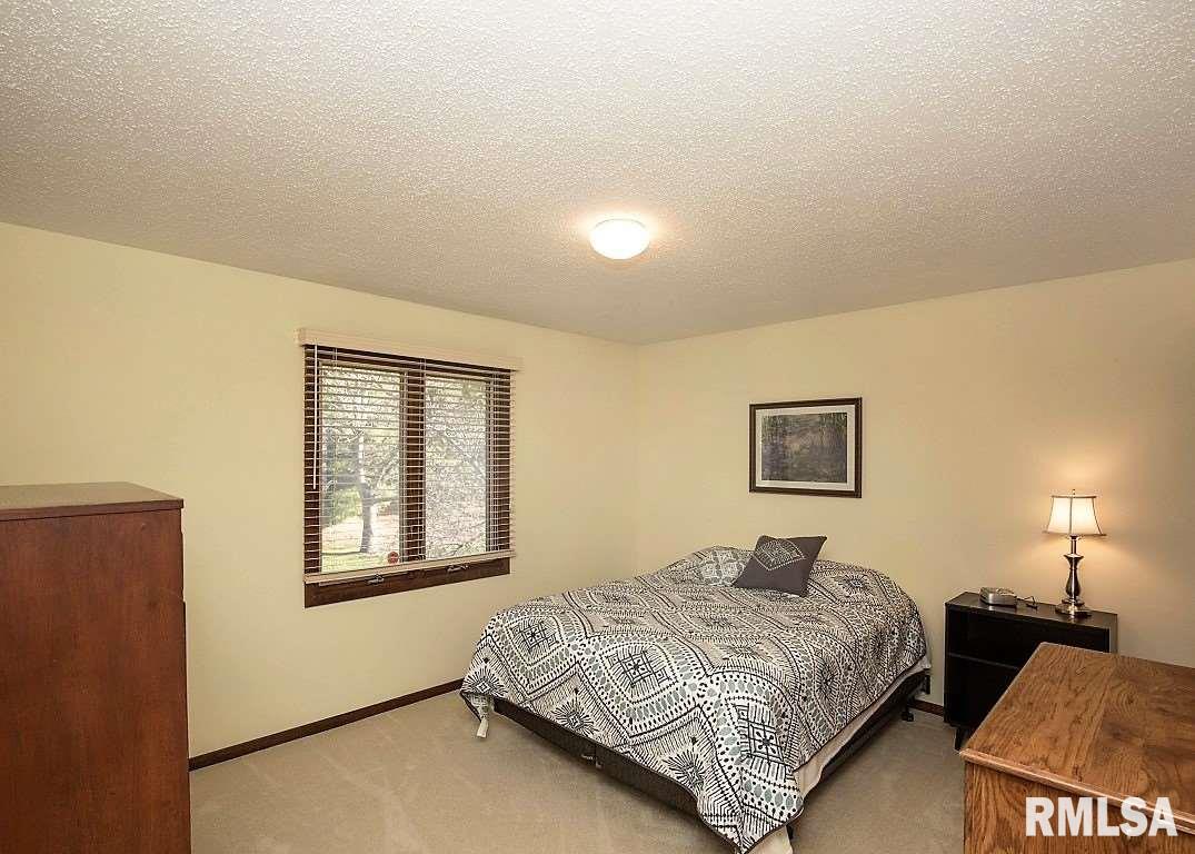 5200 White Post Road Bettendorf, IA 52722 - Photo 19 of 24