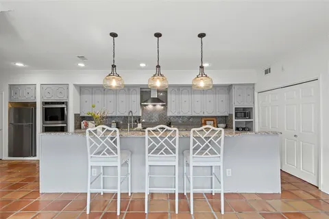 $525,000 | 4702 Harley Avenue, Fort Worth, TX 76107