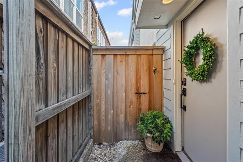 $525,000 | 4702 Harley Avenue, Fort Worth, TX 76107