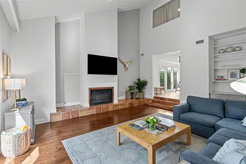 $525,000 | 4702 Harley Avenue, Fort Worth, TX 76107