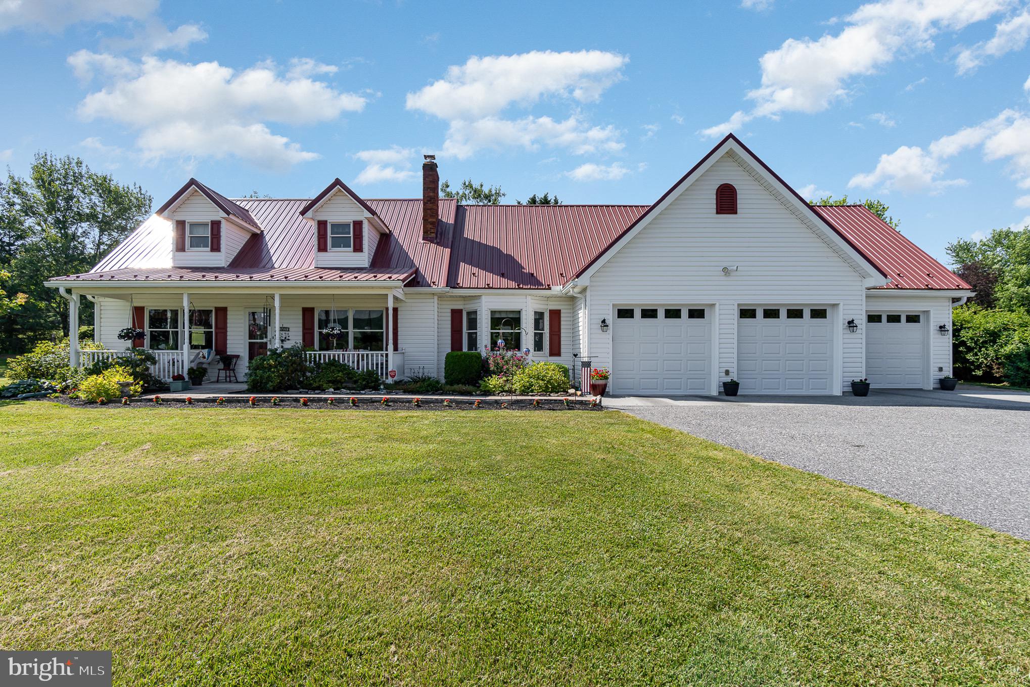 409 Buchanan Valley Road Orrtanna, PA 17353 - Photo 2 of 73 Gallery Image 2