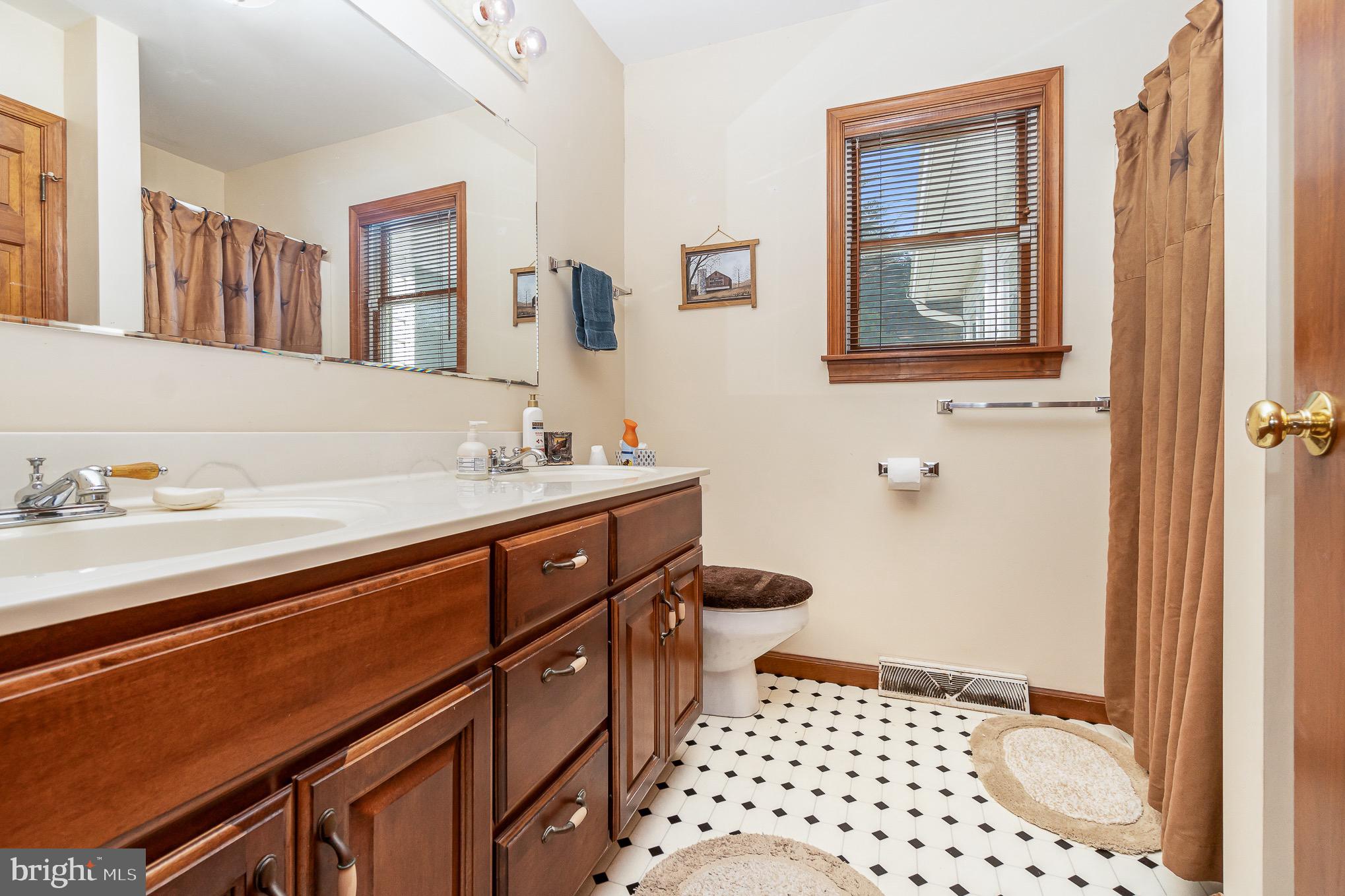 409 Buchanan Valley Road Orrtanna, PA 17353 - Photo 44 of 73 Master Bath 1st Floor