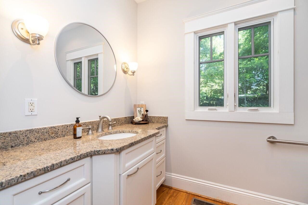 1706 Fairview Road Raleigh, NC 27608 - Photo 11 of 30 Photo 11