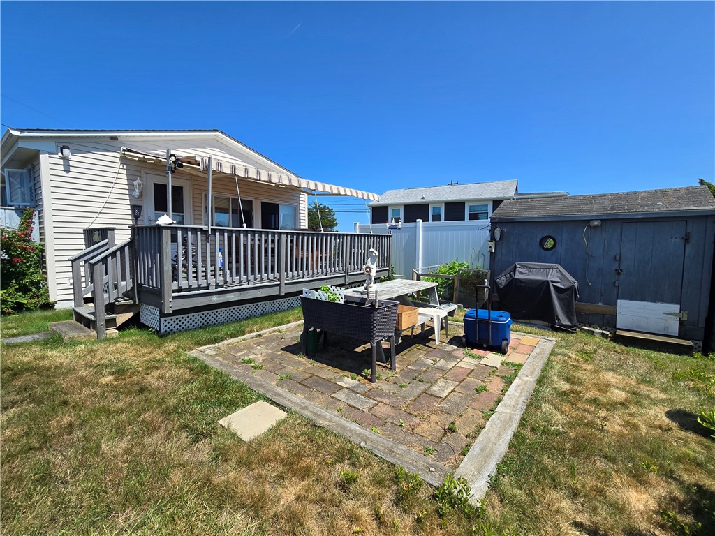 725 Succotash Road South Kingstown, RI 02879 - Photo 16 of 24