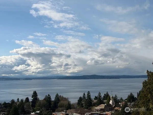 $1,479,000 | 7341 California Avenue Southwest, Seattle, WA 98136