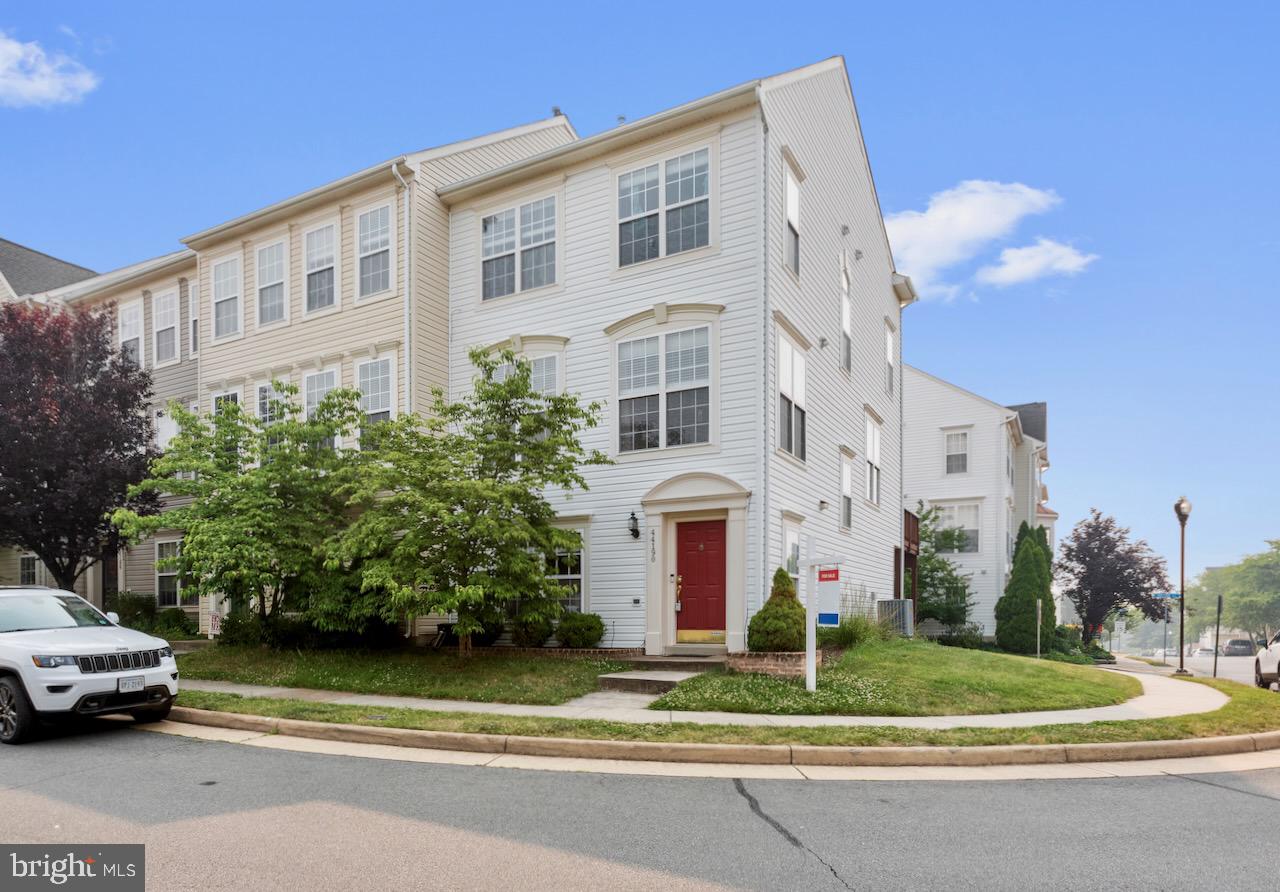 44190 Suscon Square Ashburn, VA 20147 - Photo 2 of 23