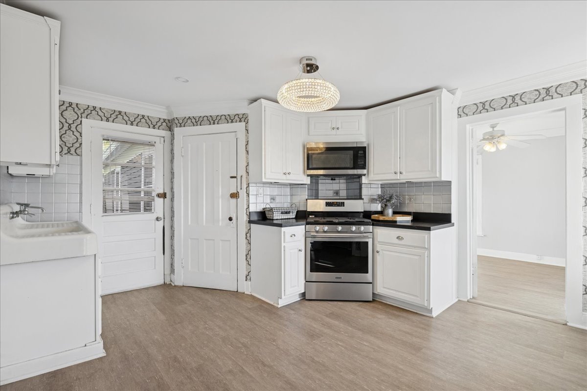 320 East Main Street Barrington, IL 60010 - Photo 11 of 15