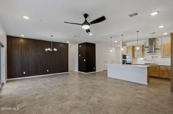 $393,950 | 12705 Fredericksburg Avenue, El Paso, TX 79928