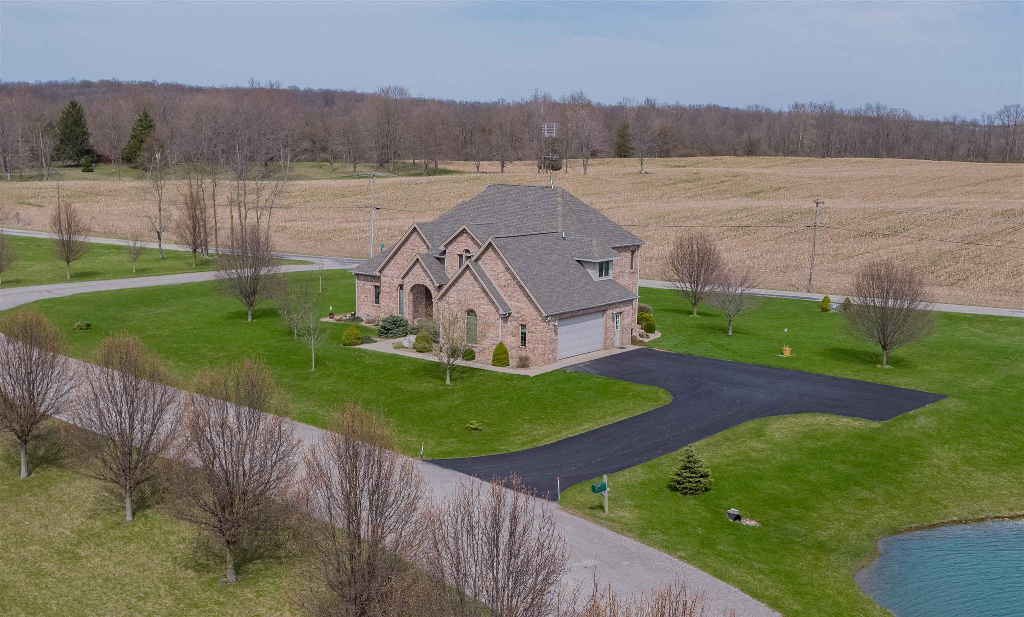 817 Brian Road Marion, IN 46953 - Photo 4 of 36 Gallery Image 4