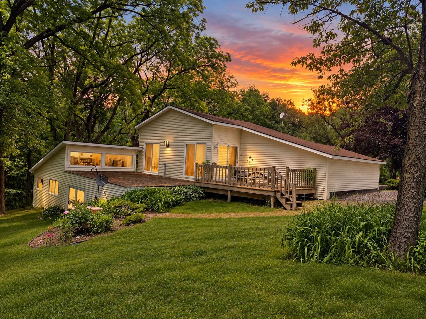 24975 Sunset Ridge Lane Eastman, WI 54626 - Photo 1 of 52 Gallery Image 1