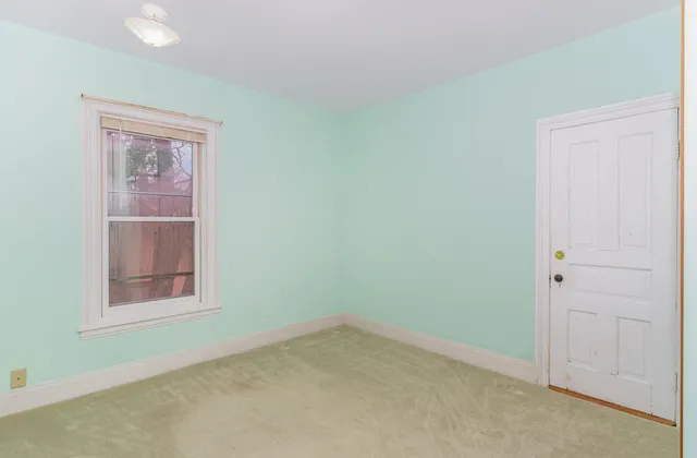 $328,000 | 810 Washington Street, Northfield, MN 55057