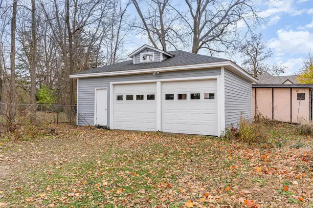 $328,000 | 810 Washington Street, Northfield, MN 55057