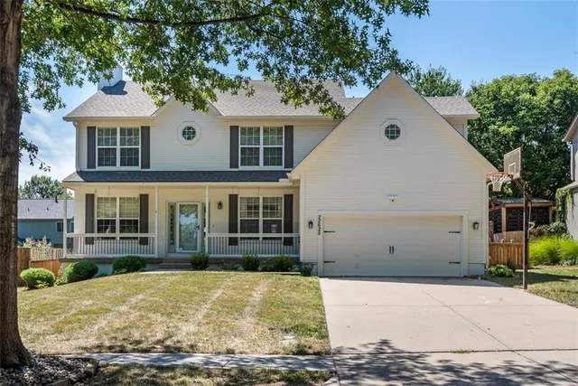 $500,000 | 22625 West 49th Street, Shawnee, KS 66226