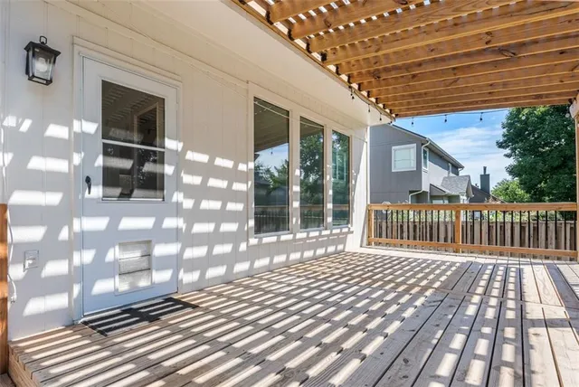 $500,000 | 22625 West 49th Street, Shawnee, KS 66226