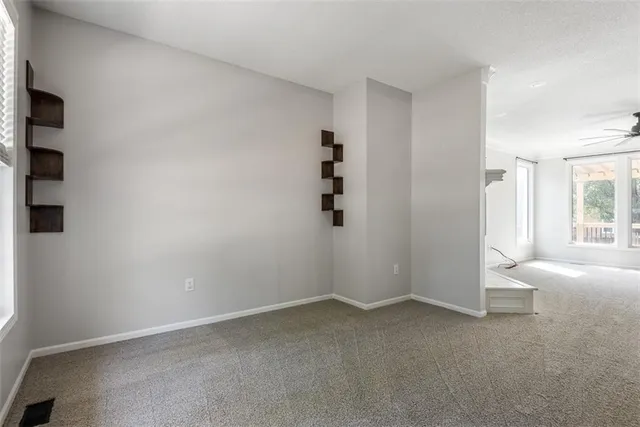 $500,000 | 22625 West 49th Street, Shawnee, KS 66226