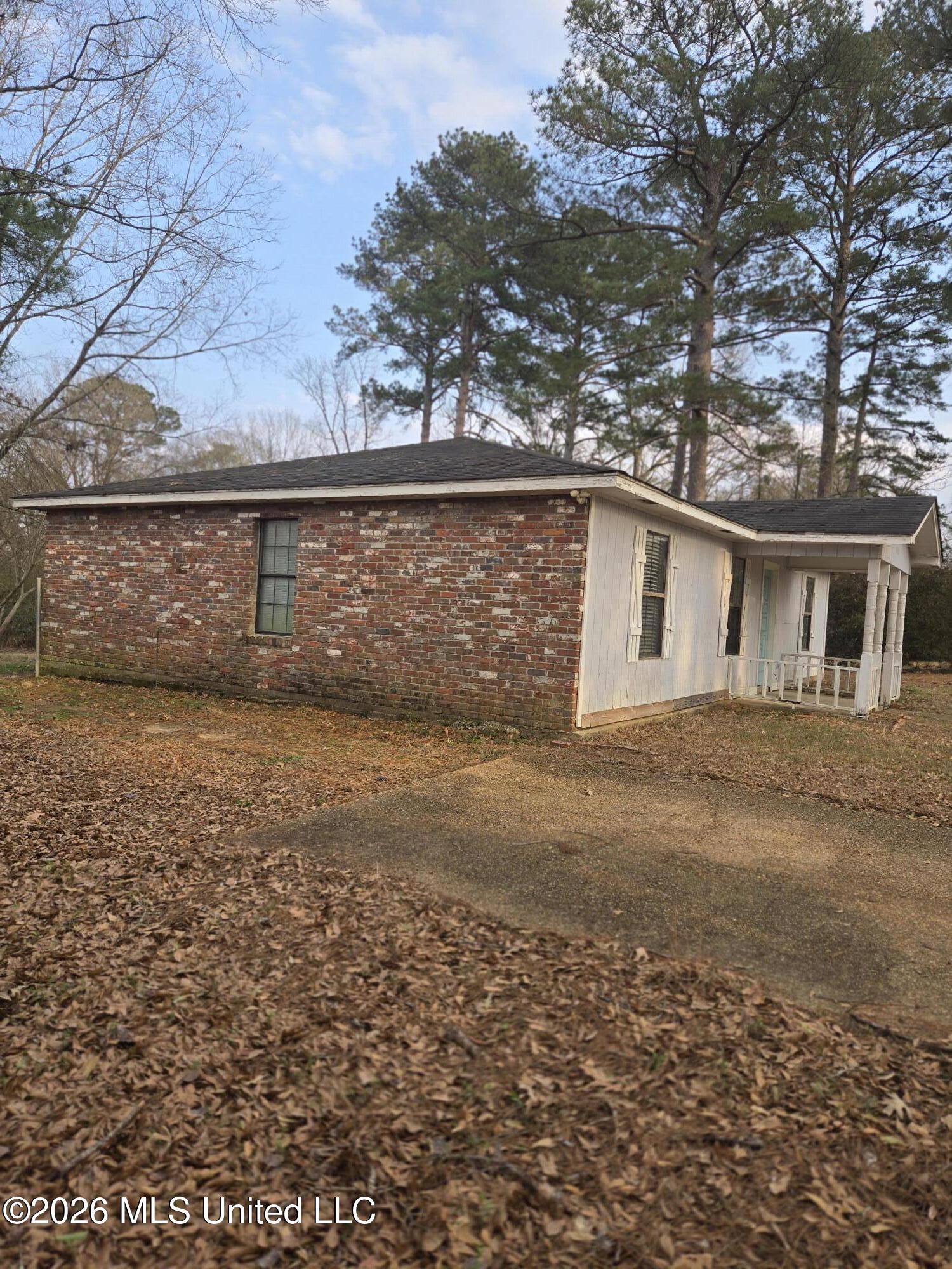 1056 Lake Dockery Road Byram, MS 39272 - Photo 2 of 21 20260220_162756