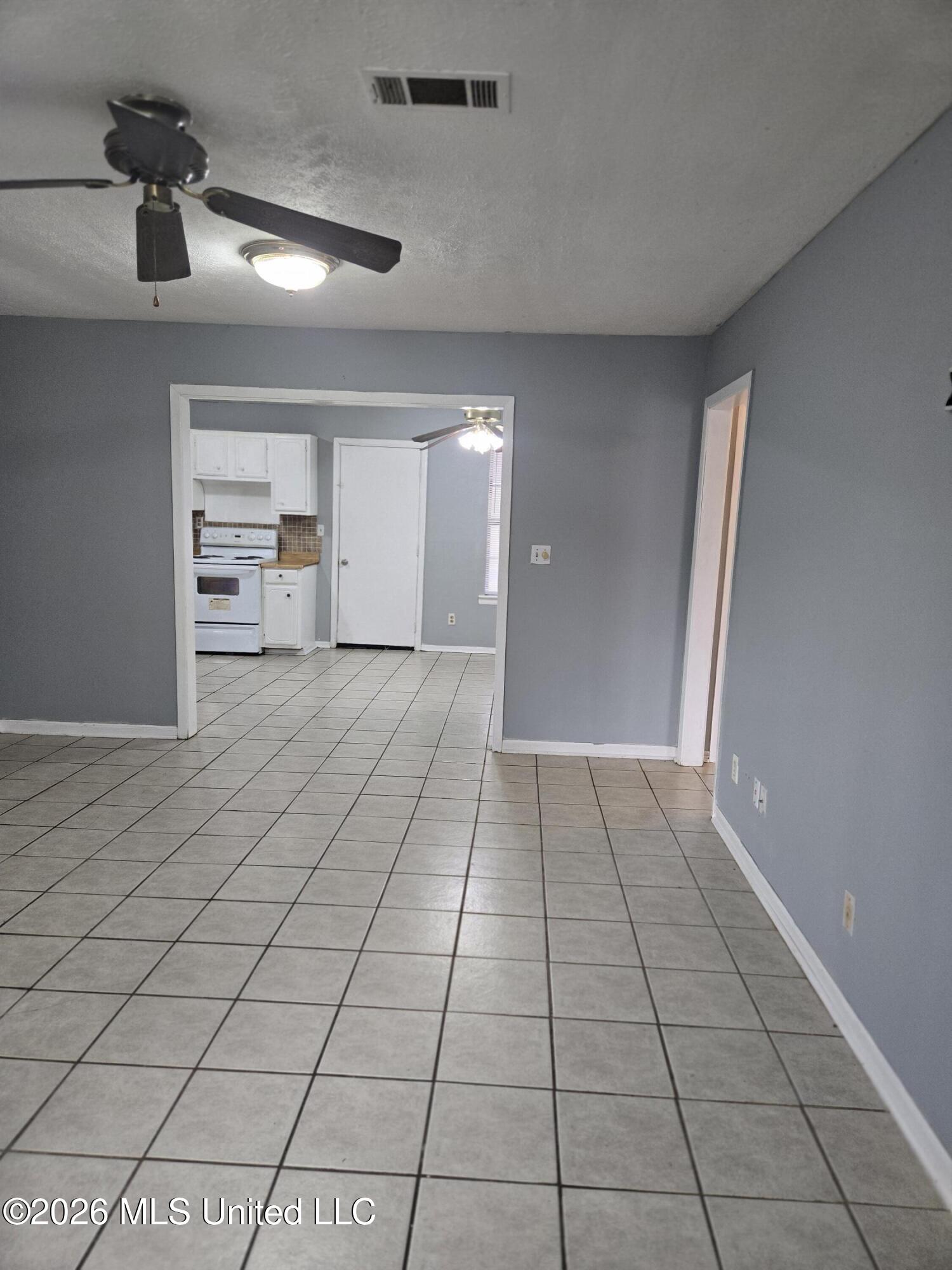 1056 Lake Dockery Road Byram, MS 39272 - Photo 4 of 21 20260220_161515