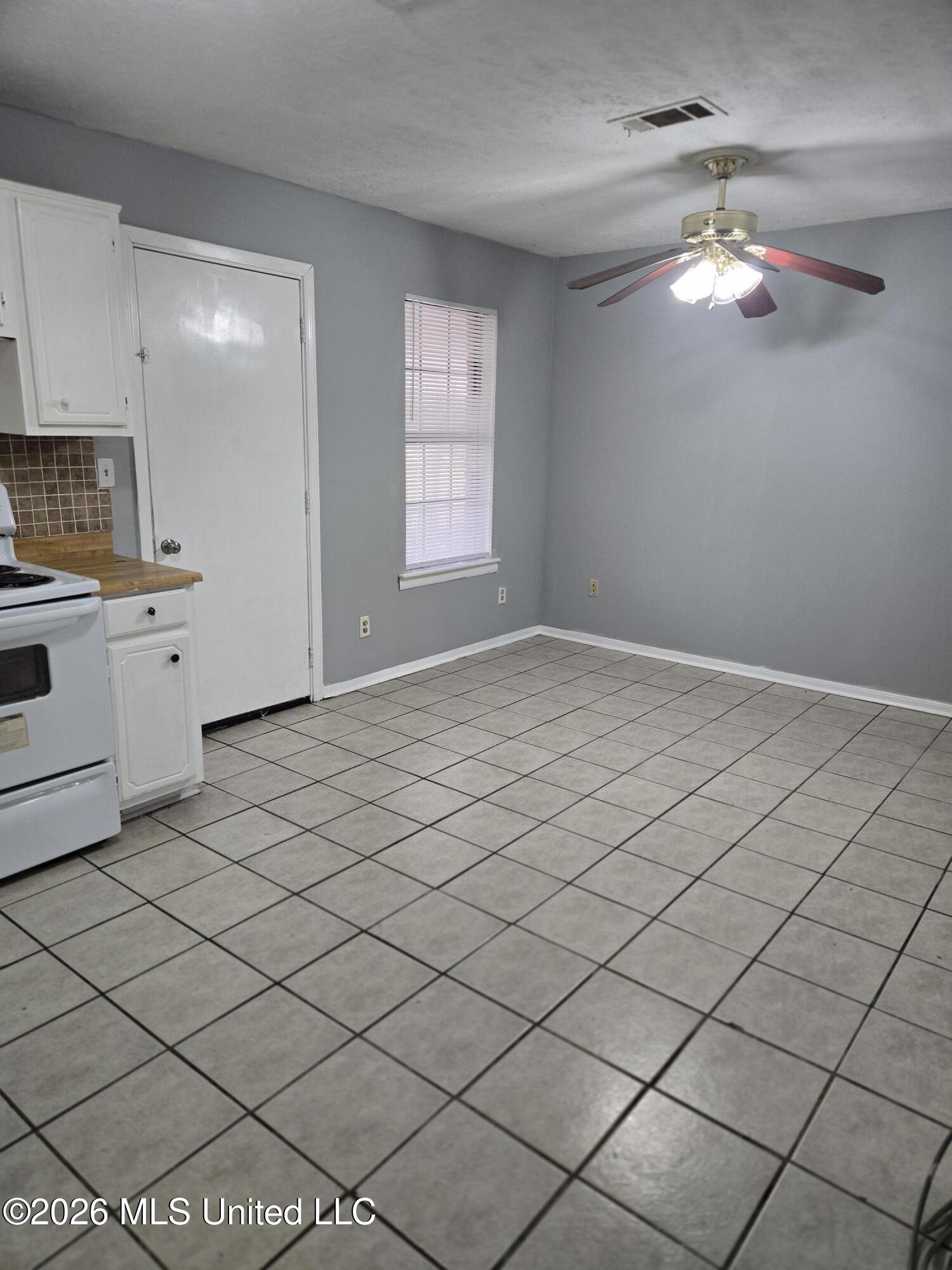 1056 Lake Dockery Road Byram, MS 39272 - Photo 6 of 21 20260220_161541