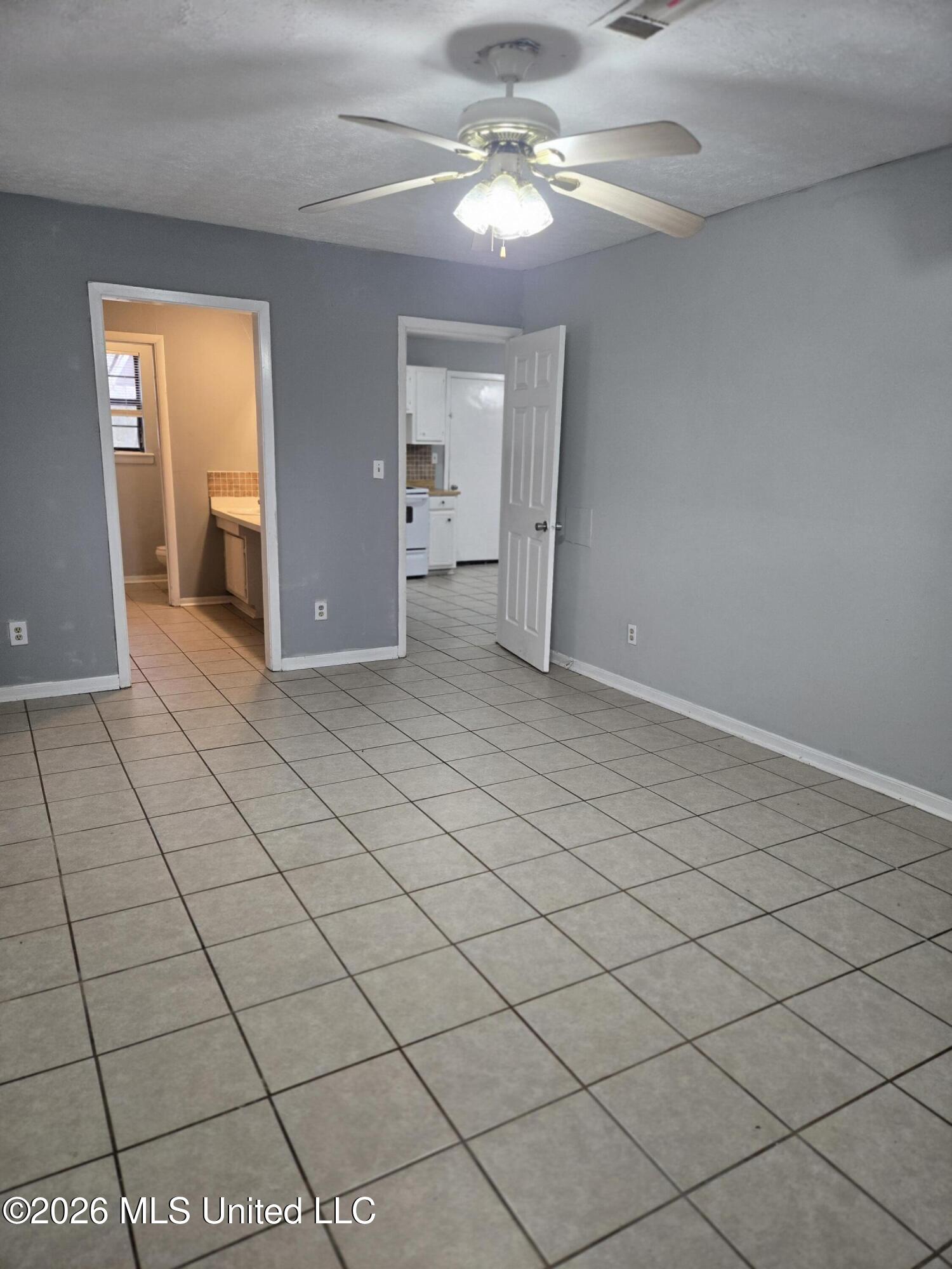 1056 Lake Dockery Road Byram, MS 39272 - Photo 8 of 21 20260220_161948
