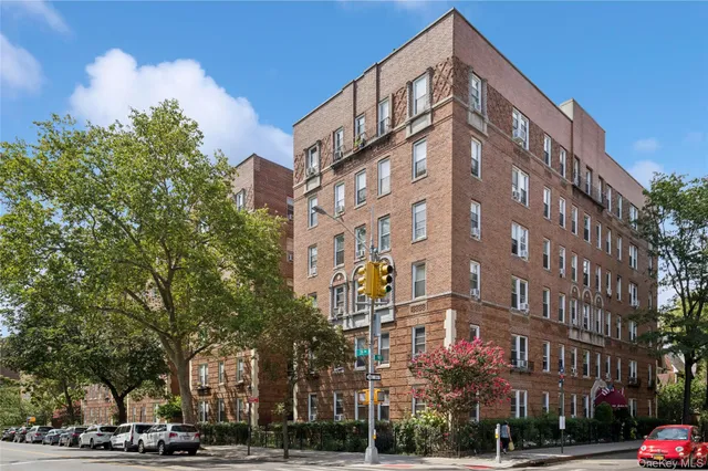 $418,000 | 34-58 90th Street, Unit K3 | Jackson Heights