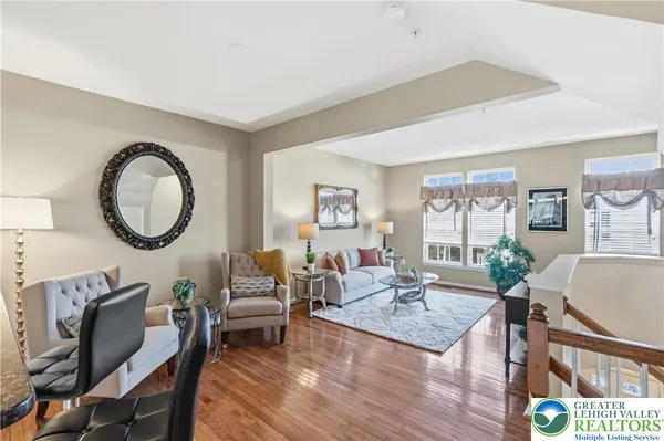 $349,900 | 1632 Oakridge Lane, Hellertown, PA 18055