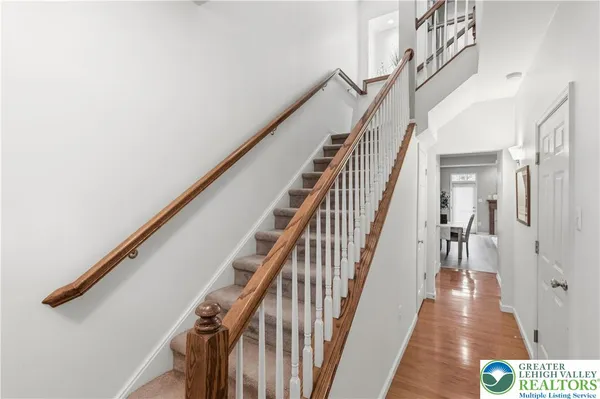 $349,900 | 1632 Oakridge Lane, Hellertown, PA 18055
