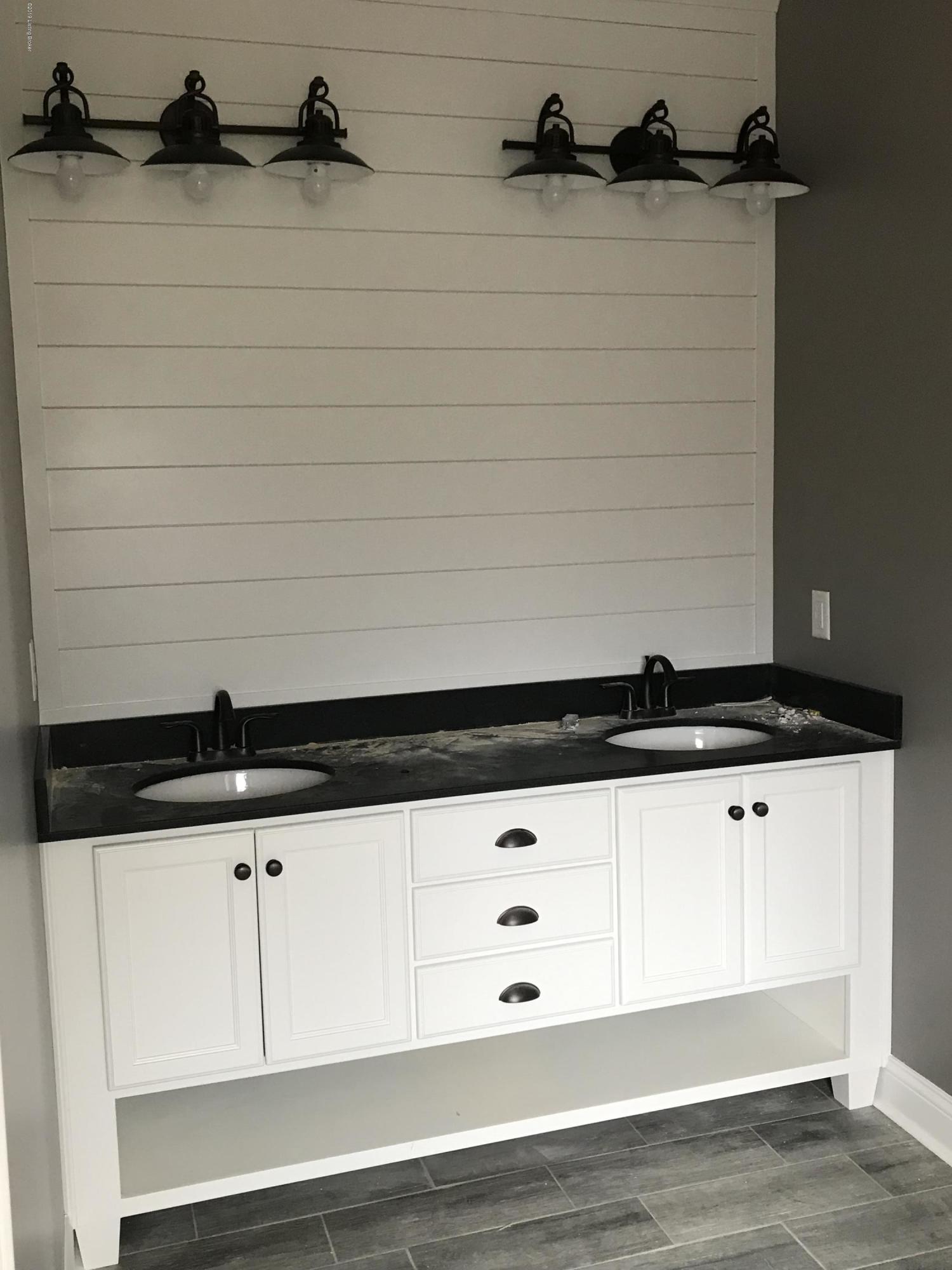 9716 Gutenberg Road Louisville, KY 40299 - Photo 8 of 23 Master Bath 3