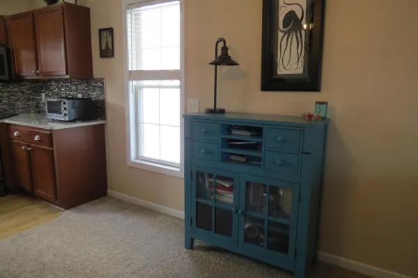 $305,000 | 2122 Sherwood Avenue, Holland, MI 49423
