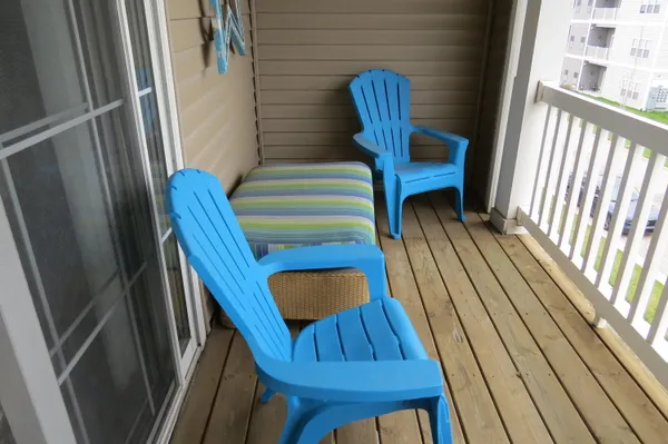 $305,000 | 2122 Sherwood Avenue, Holland, MI 49423