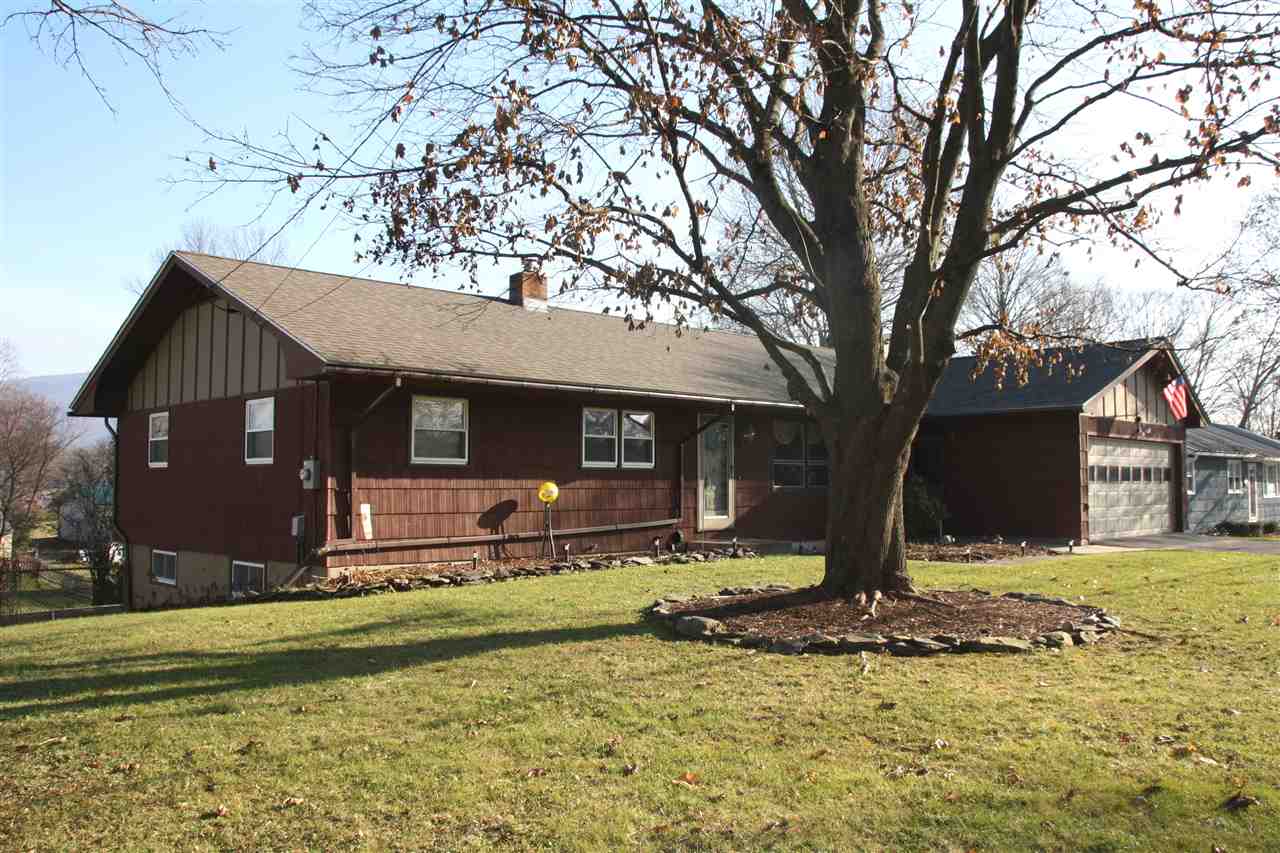 226 Pearl Street Rutland, VT 05701 - Photo 1 of 22