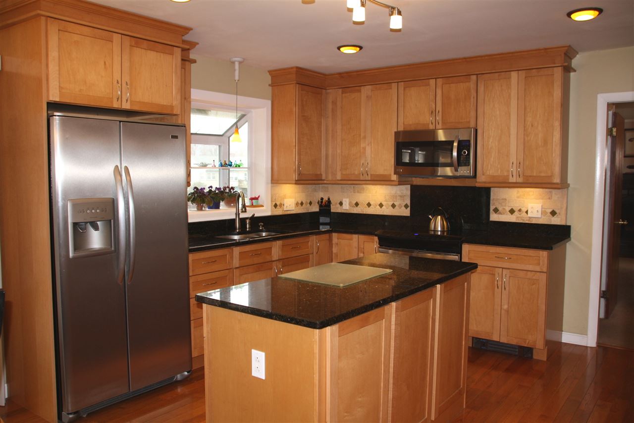 226 Pearl Street Rutland, VT 05701 - Photo 6 of 22