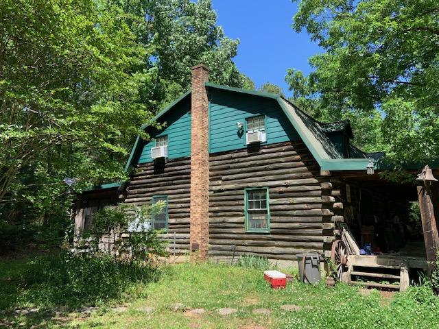 555 North Avery Road Northwest Rome, GA 30165 - Photo 2 of 37 Side view of house