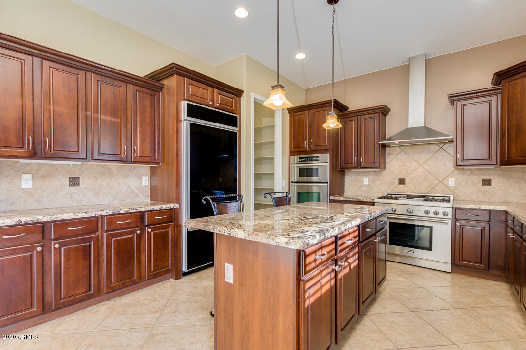 6194 South Rochester Drive Gilbert, AZ 85298 - Photo 12 of 33 18-Rochester