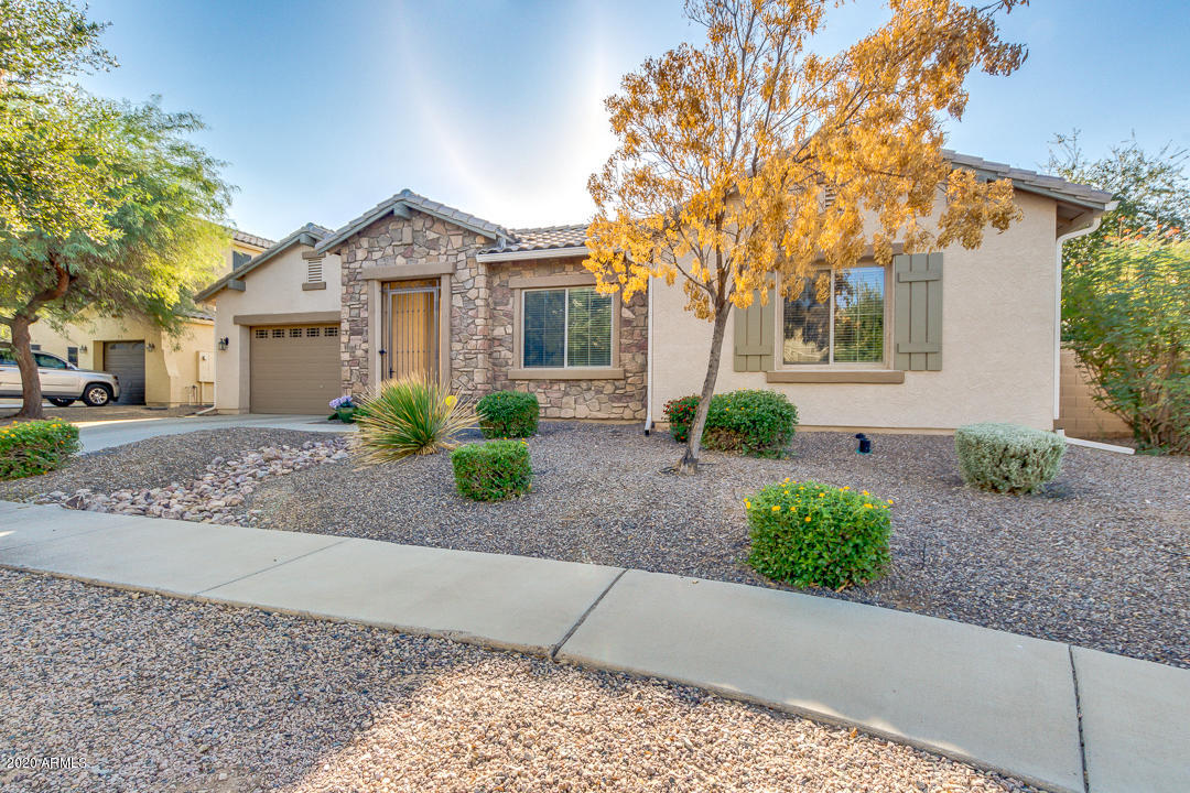 6194 South Rochester Drive Gilbert, AZ 85298 - Photo 2 of 33 03-Rochester