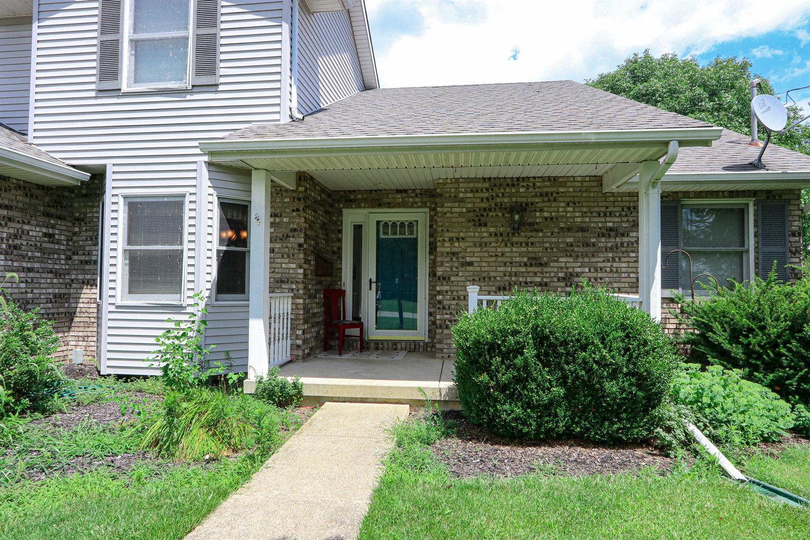 3964 Petre Road Springfield, OH 45502 - Photo 3 of 32