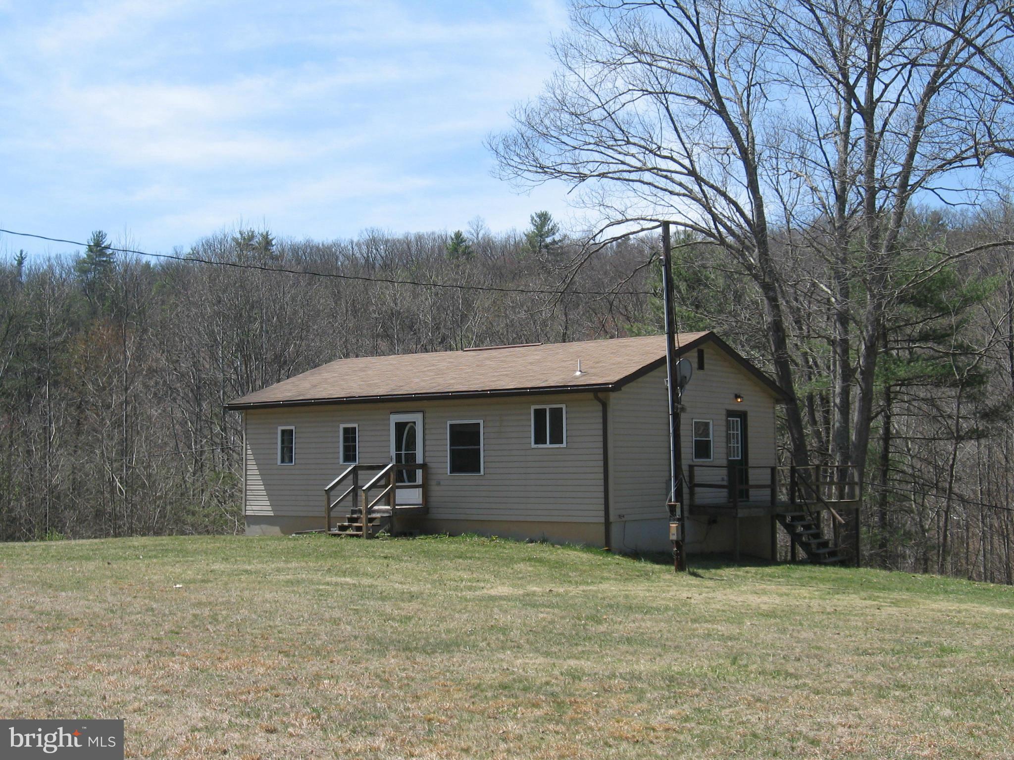 944 Mountain Run Road Berkeley Springs, WV 25411 - Photo 2 of 26 Exterior (Front)