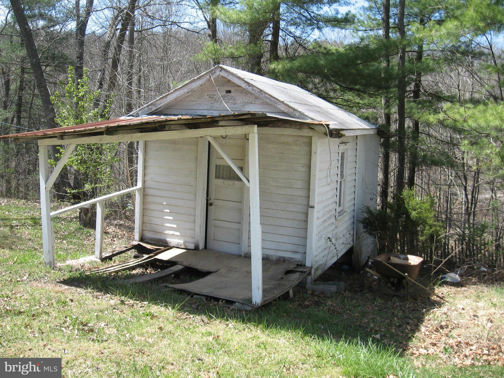 944 Mountain Run Road Berkeley Springs, WV 25411 - Photo 22 of 26 Exterior (General)