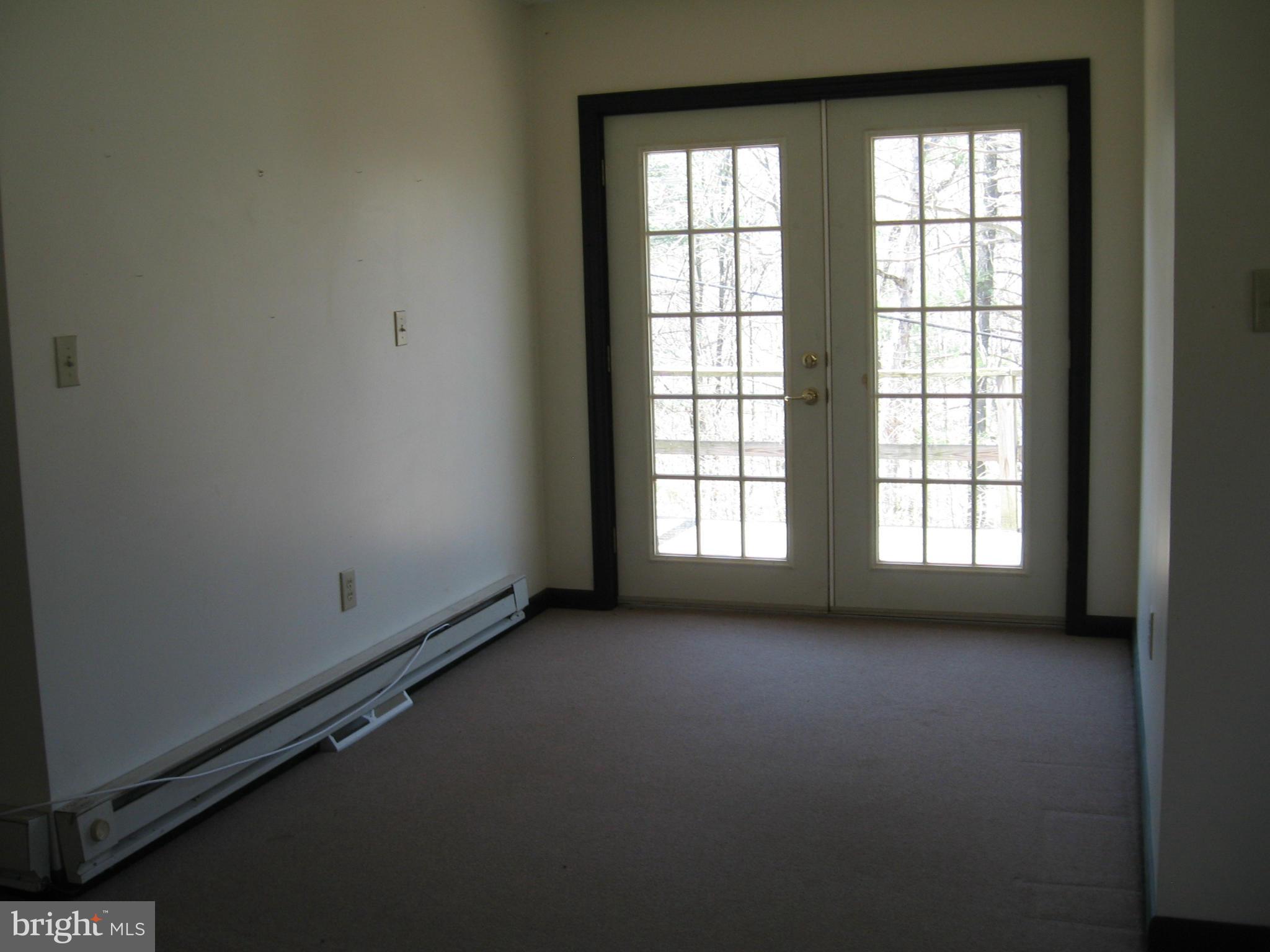 944 Mountain Run Road Berkeley Springs, WV 25411 - Photo 10 of 26 Dining Room