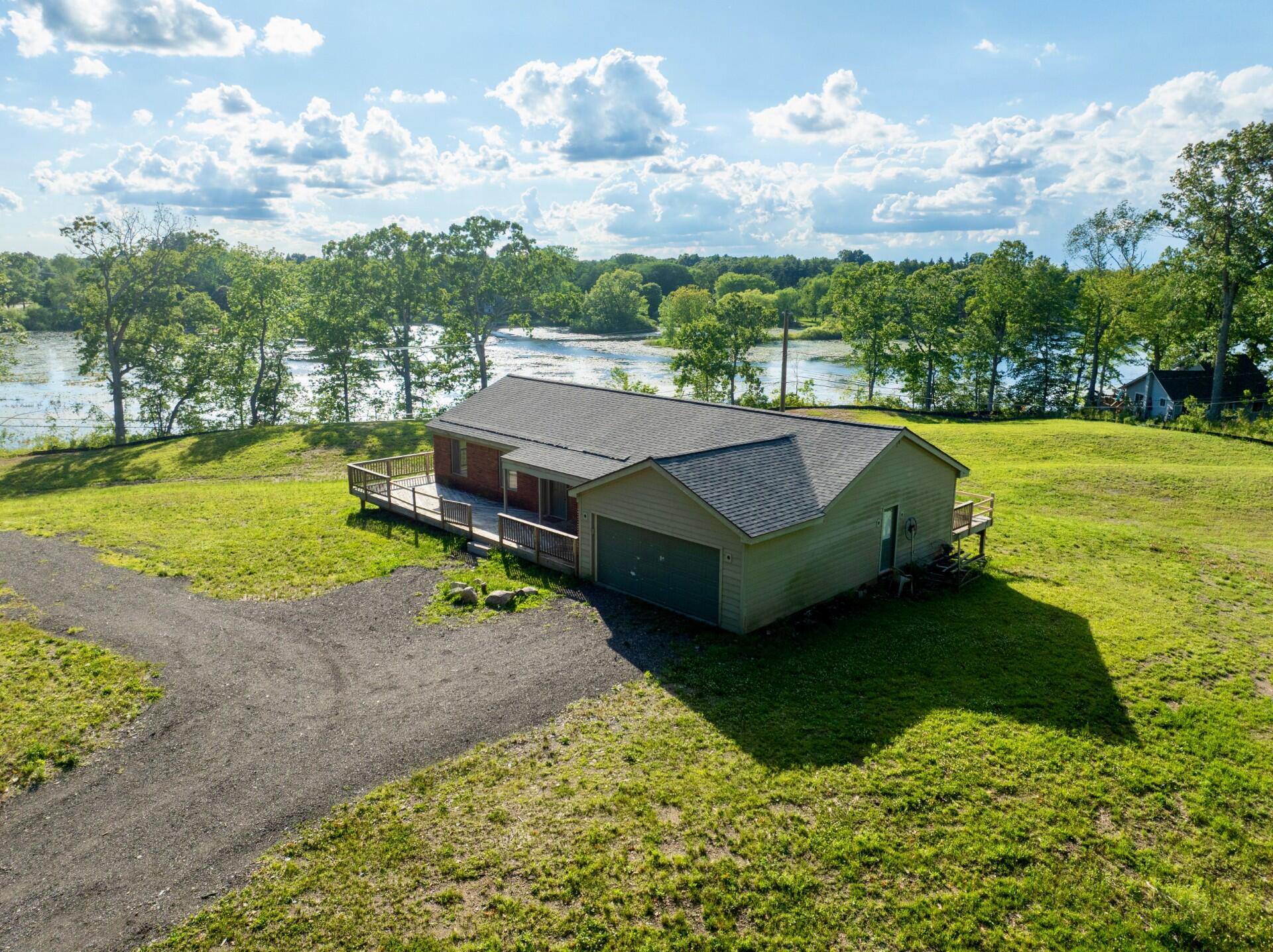 5245 Grass Lake Road White Lake, MI 48383 - Photo 1 of 17 Cover